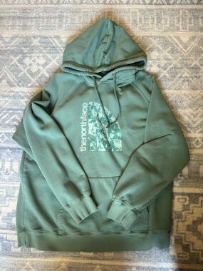 The North Face Men's Pullover Hoodie in Seafoam Green